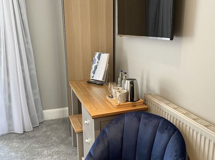 스탠다드 룸 더블 침대, Aberdunant Hall