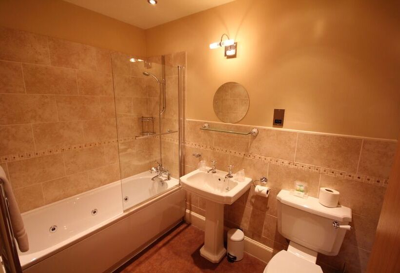 디럭스 자쿠지룸, Aberdunant Hall