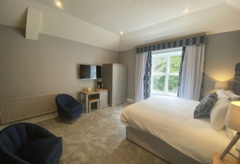 패밀리 룸, Aberdunant Hall