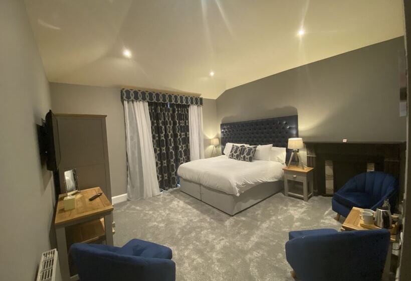 패밀리 룸, Aberdunant Hall