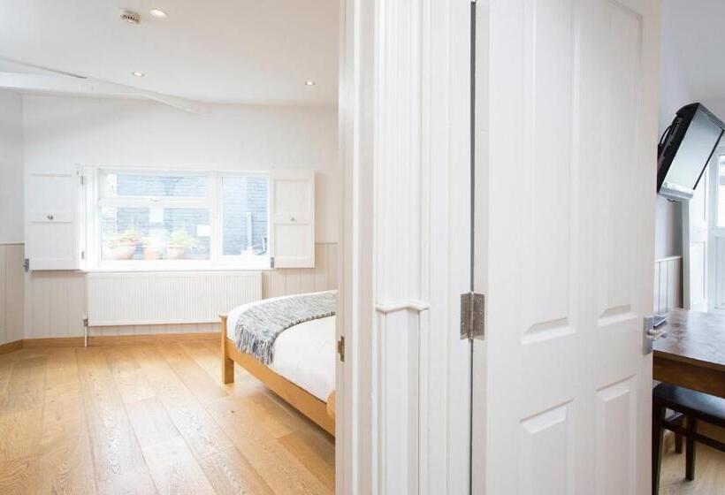 Family Suite, Continental