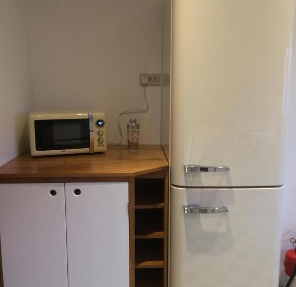 Дом 3 Спальни, Continental