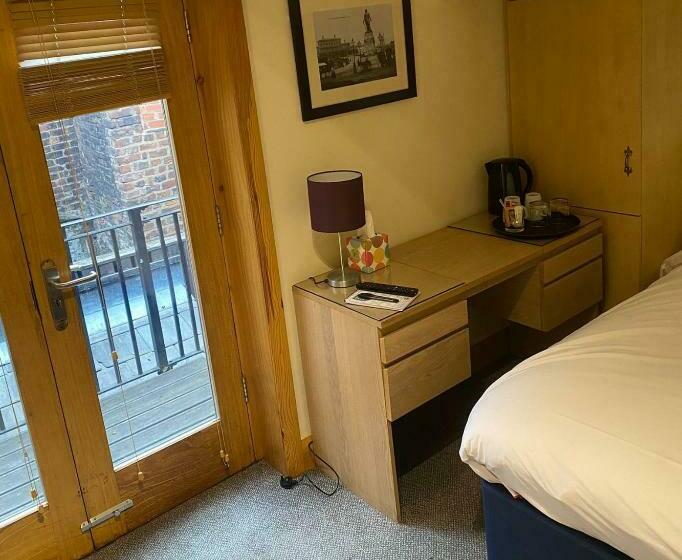 标准间带阳台, Lower Turks Head