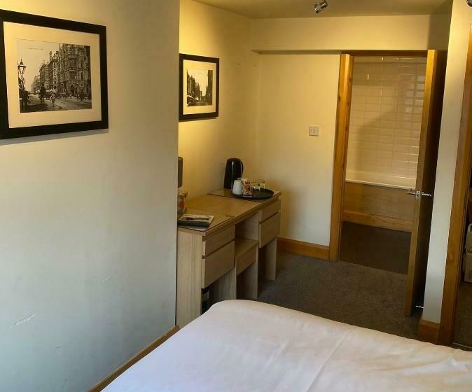 标准间, Lower Turks Head