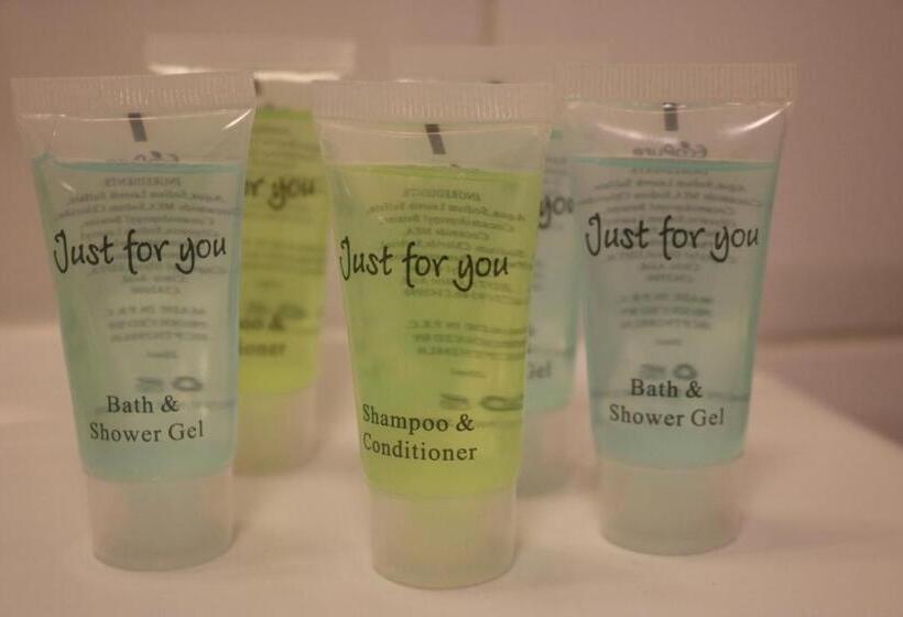 标准间, Lower Turks Head