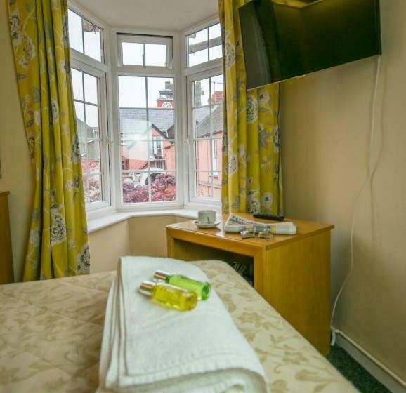 标准单人间, Old Kings Arms