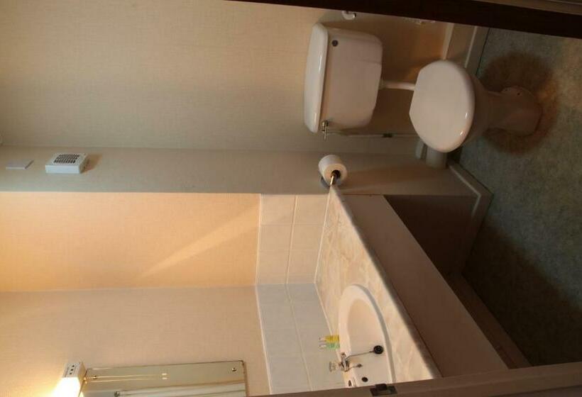 单人经济间, Old Kings Arms