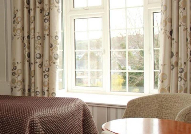 غرفة قياسية, Old Kings Arms