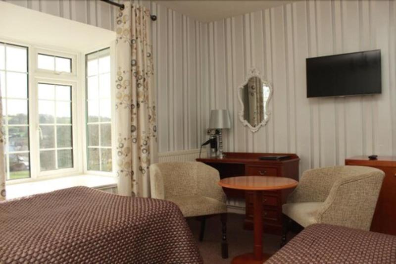 标准间, Old Kings Arms