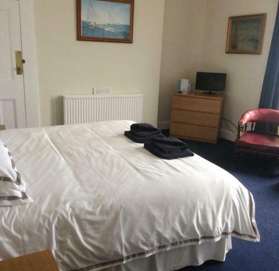 غرفة قياسية مطلّة علي البحر, Royal Temple Yacht Club