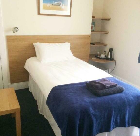 غرفة قياسية فردية, Royal Temple Yacht Club