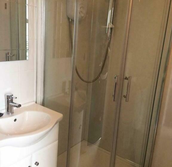 غرفة قياسية مطلّة علي البحر, Royal Temple Yacht Club