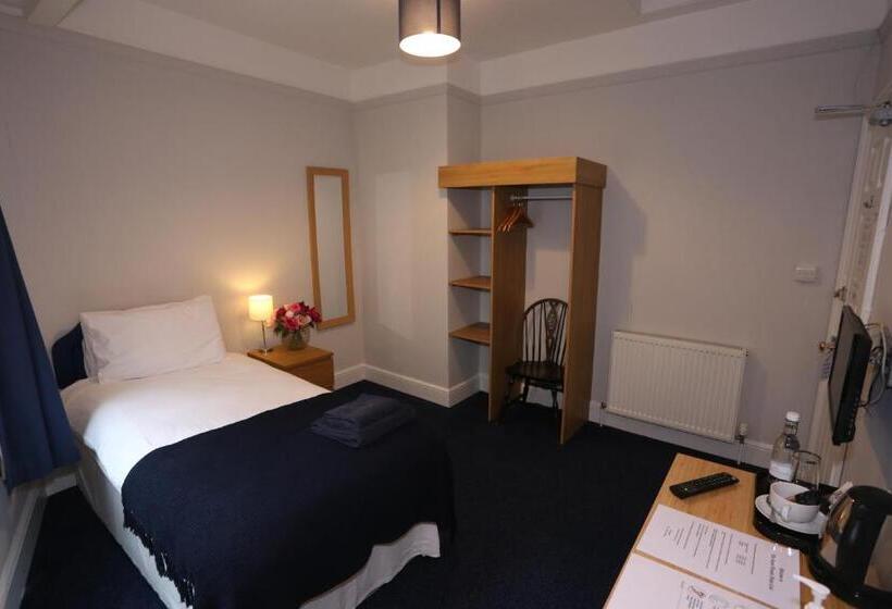 غرفة قياسية فردية حمام مشترك, Royal Temple Yacht Club