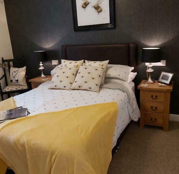 חדר סופריור, The Dudley