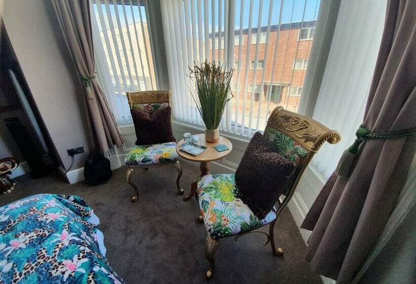 חדר סופריור צדדי נוף לים, The Dudley