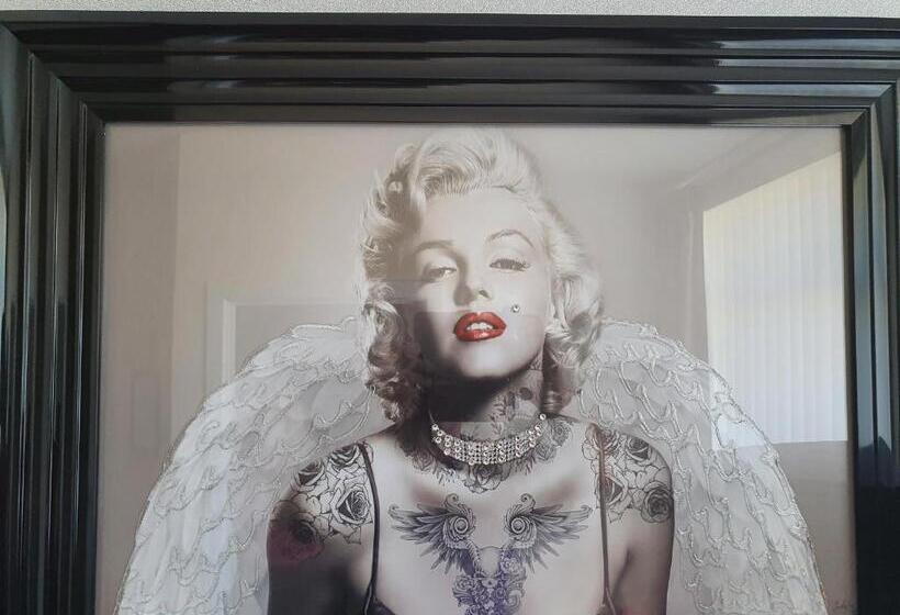 סוויטת סופריור, The Dudley