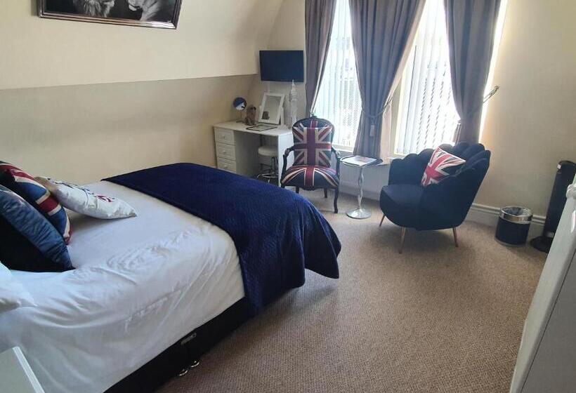 סוויטה משפחתית, The Dudley