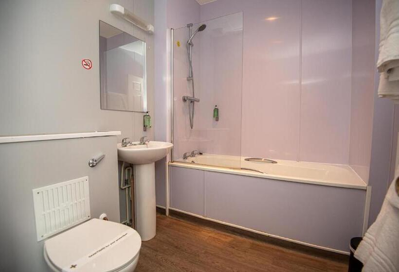 스탠다드 룸, The George Inn