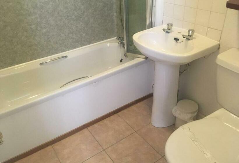 Номер Стандарт, The White Hart