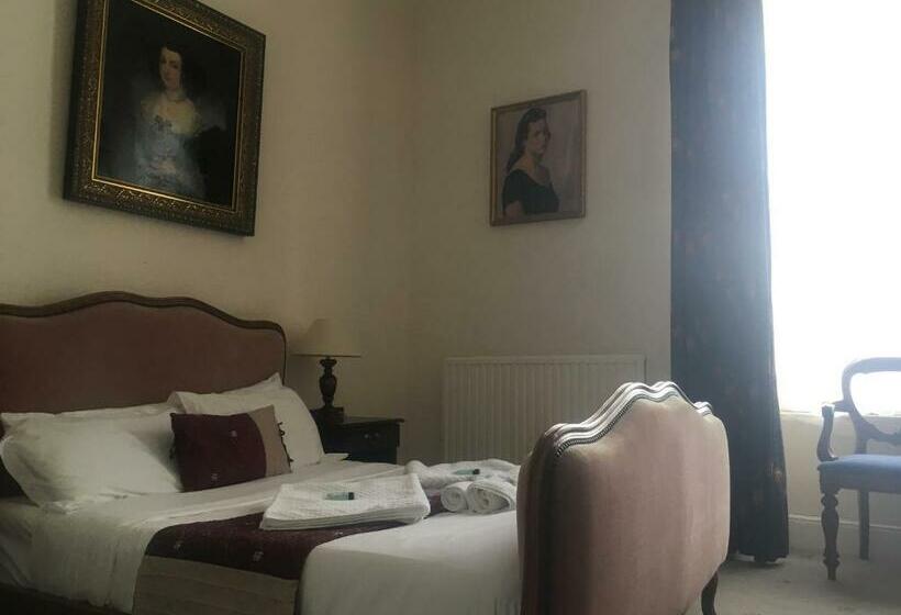 Номер Стандарт, The White Hart