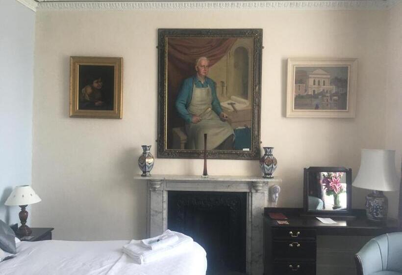 Номер Премиум, The White Hart