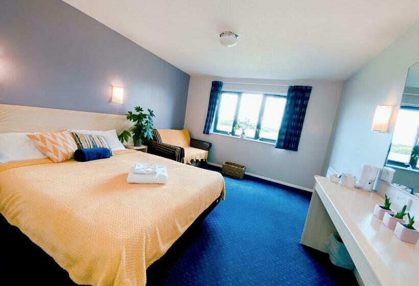 Стандартный Номер Кровать Кинг, Redwings Lodge Dunstable