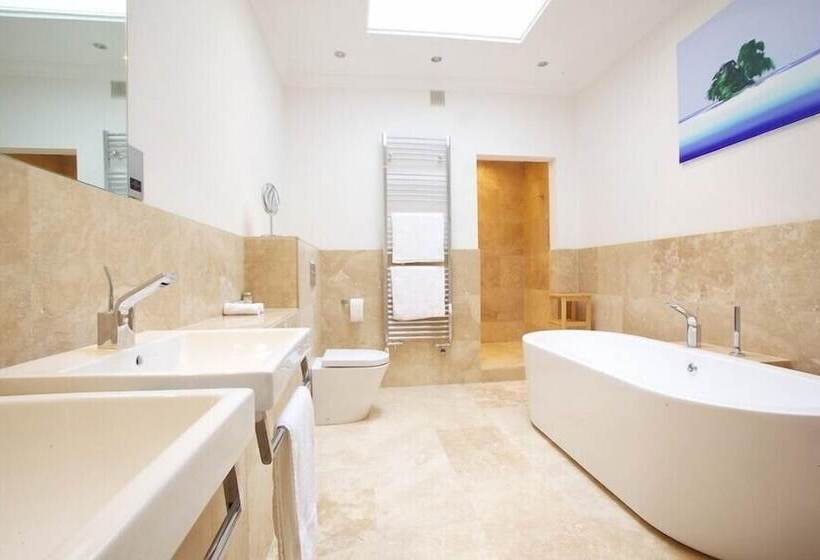 سوئیت دلوکس 3 خوابه, Ravenhurst Bed And Breakfast