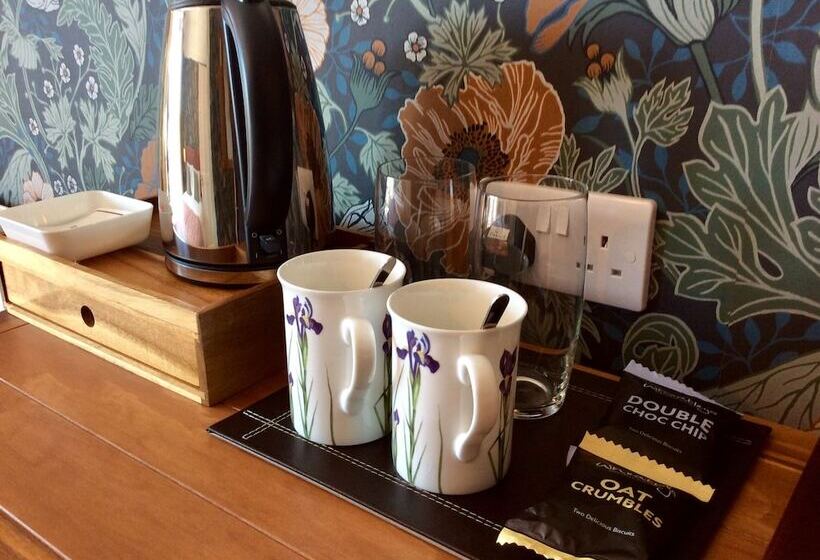 Номер Стандарт с Балконом, Southcliffe B&b