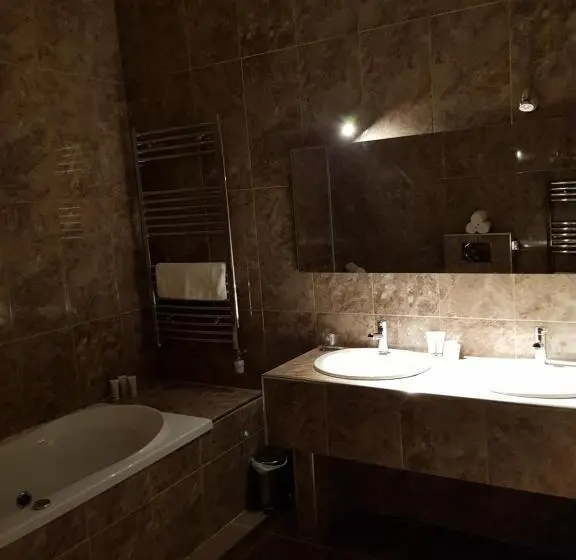 Standard-huone, The Enniskillen Hotel And Motel