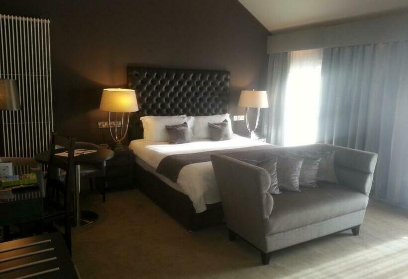 جناح, The Enniskillen Hotel And Motel