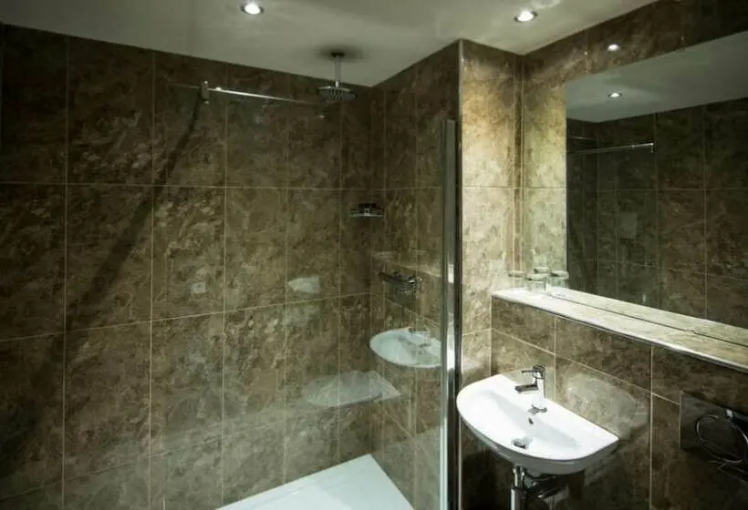 Superior-huone, The Enniskillen Hotel And Motel
