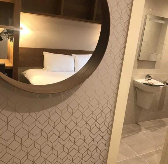 غرفة إقتصادية, The Enniskillen Hotel And Motel