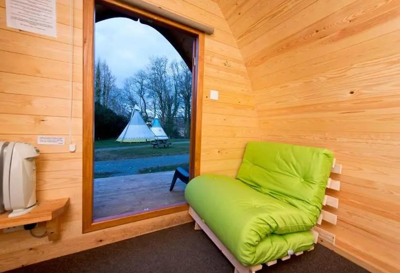 Maja/Mökki, Yha Hawkshead