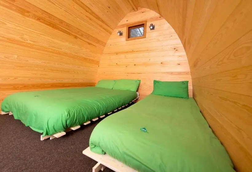 Maja/Mökki, Yha Hawkshead