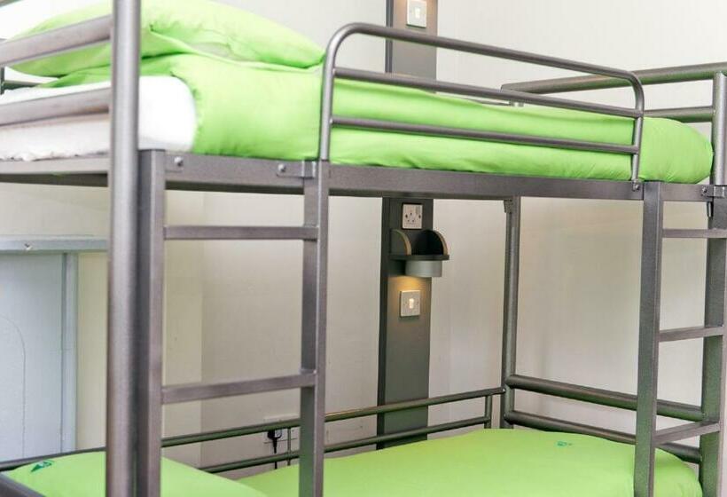 Номер Стандарт, Yha Ilam Hall