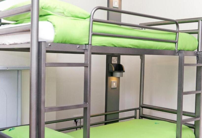 Кровать в Многоместном Номере с Общей Ванной, Yha Ilam Hall