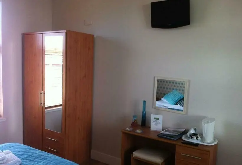 Standard Kolmen Hengen Huone, Ashbank Bed & Breakfast