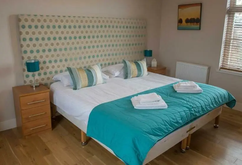 Standard Kolmen Hengen Huone, Ashbank Bed & Breakfast