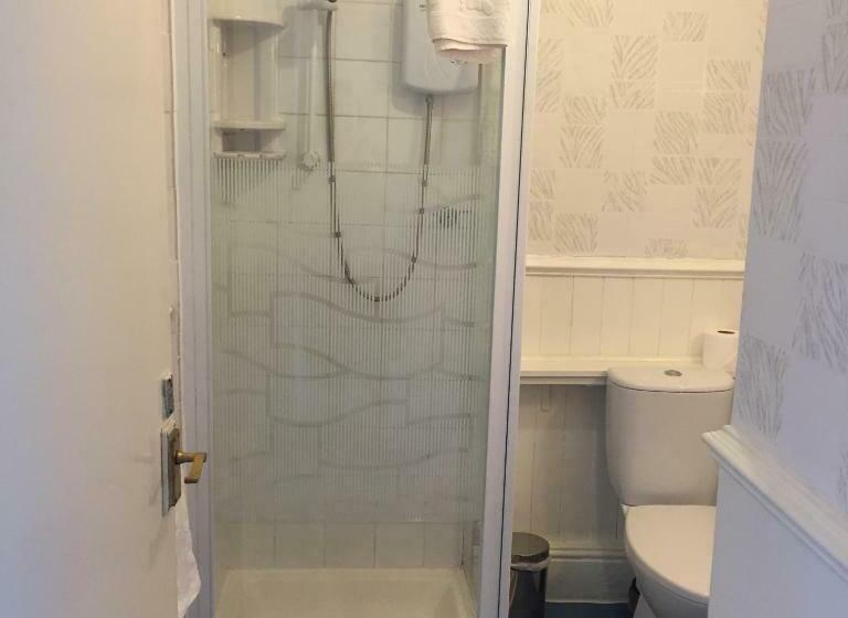 Quarto Estandar Cama King, Crowndale Torquay   Exclusively For Adults