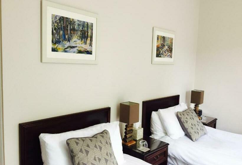 غرفة قياسية, Fernbank House