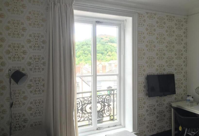 جناح, Greenbank Lodge Llangollen