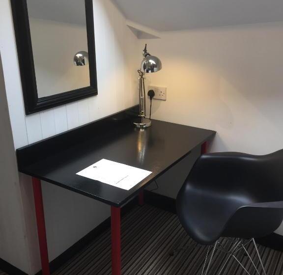 共用房间的床, Greenbank Lodge Llangollen