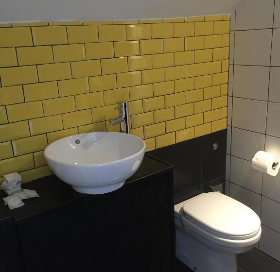 共用房间的床, Greenbank Lodge Llangollen