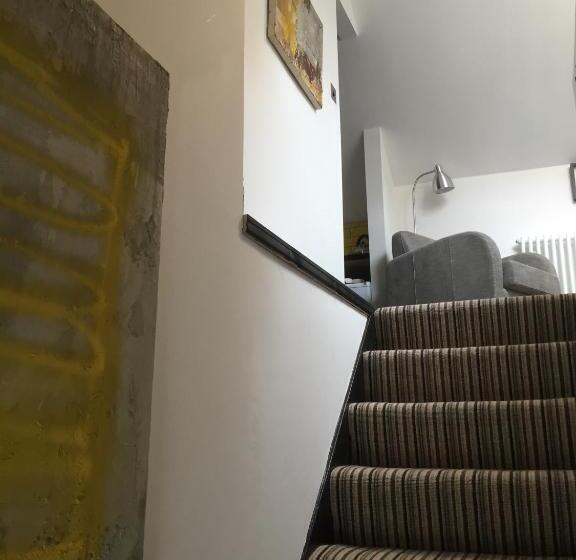 共用房间的床, Greenbank Lodge Llangollen