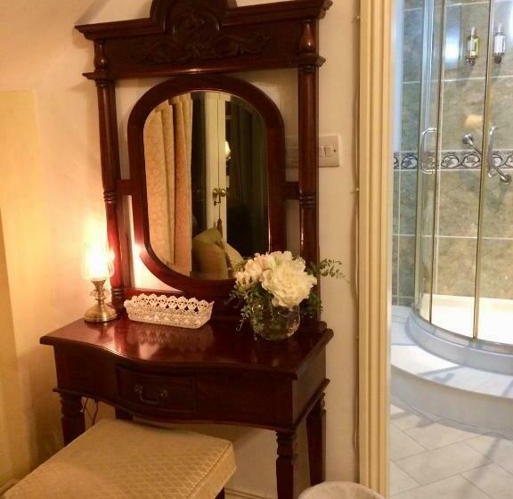 豪华房间, Storrs Gate House