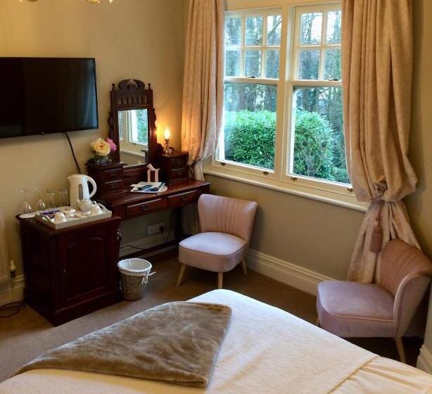 带大床的标准间, Storrs Gate House