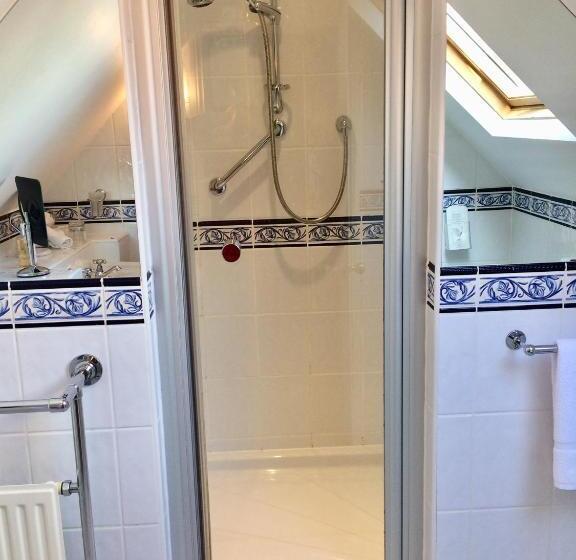 带大床的标准间, Storrs Gate House