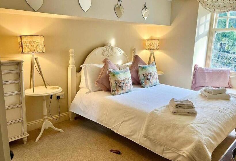 带大床的标准间, Storrs Gate House