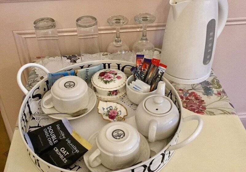 套房, Storrs Gate House