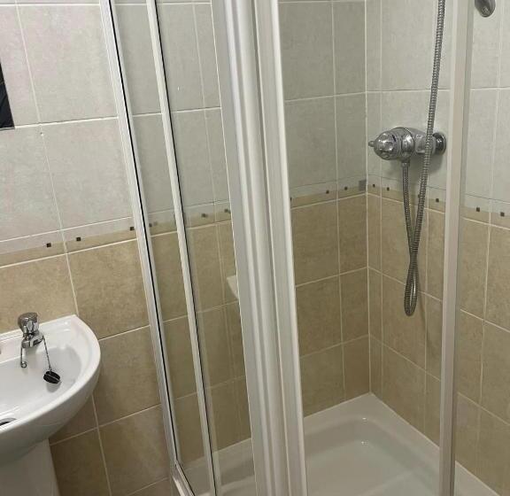 غرفة قياسية, The Angel Inn